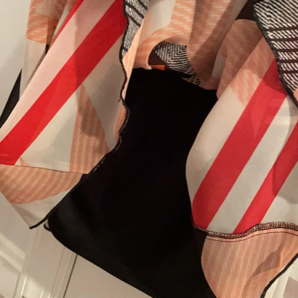 Express cute tank top - Picture 4 of 4